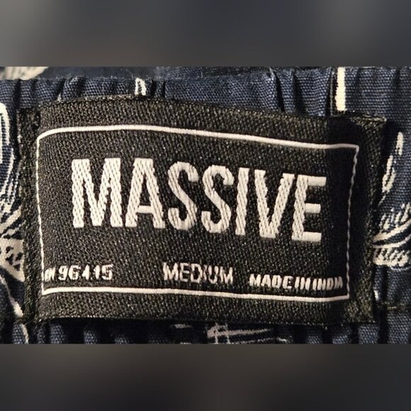 Massive Men's Navy Palm Tree Print Casual Cotton Shorts - Picture 8 of 9